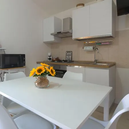 Апартаменти Andrew's House Ольбія