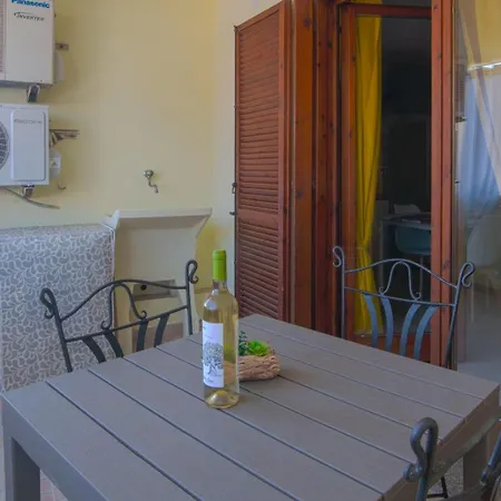 Апартаменти Andrew's House Ольбія